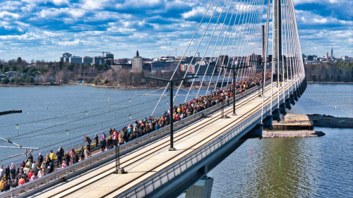 Bu Köprü , İnsanlar İçin Tasarlandı..!